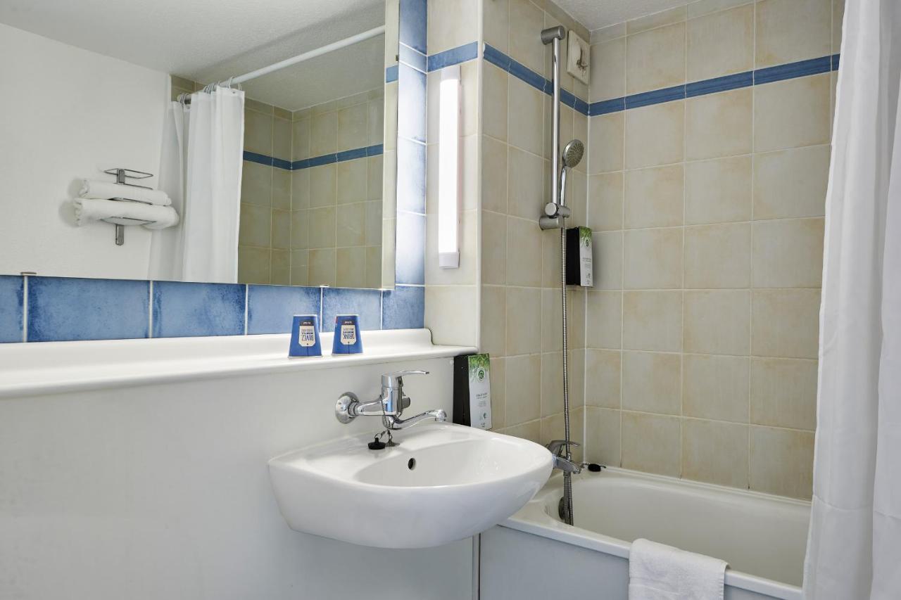 Kyriad Tarbes Bastillac Luaran gambar