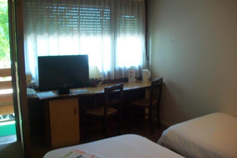 Kyriad Tarbes Bastillac Luaran gambar